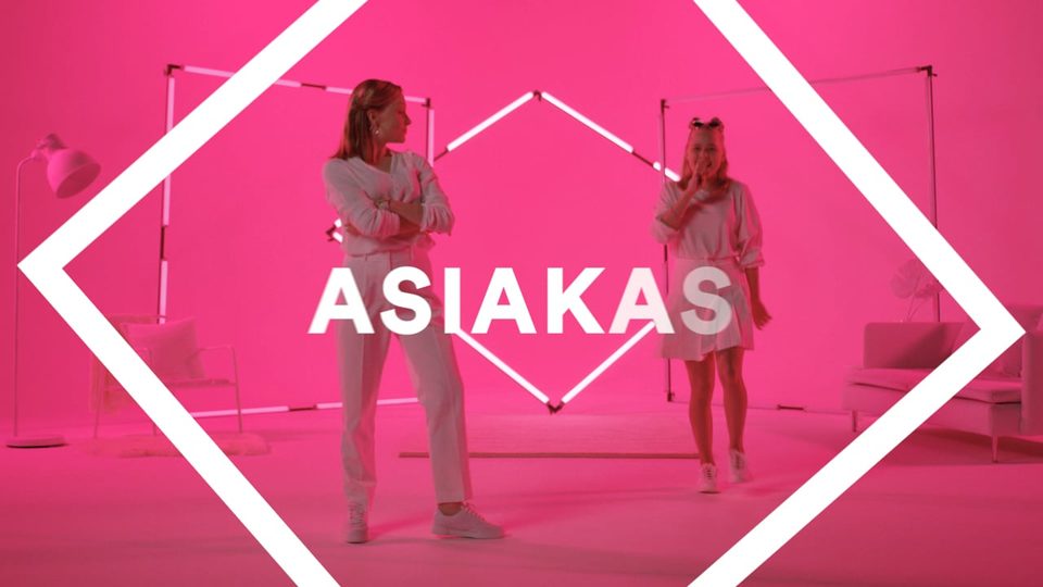 DNA Asiakasetuhinta — still from the film
