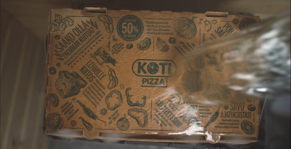 Se on kuumaaaa — still from the film for Kotipizza